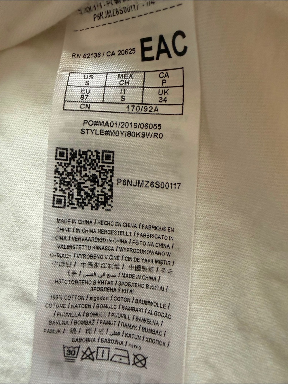 GUESS Originals White T-Shirt with Nylon Zip Pocket Size S - Picture 4 of 8
